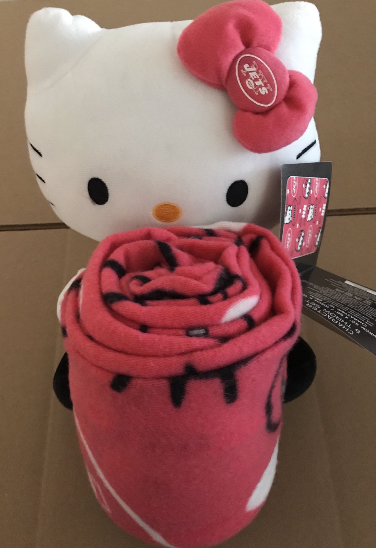 Hello Kitty NFL New York Jets throw blanket with Toy $22 or best offer