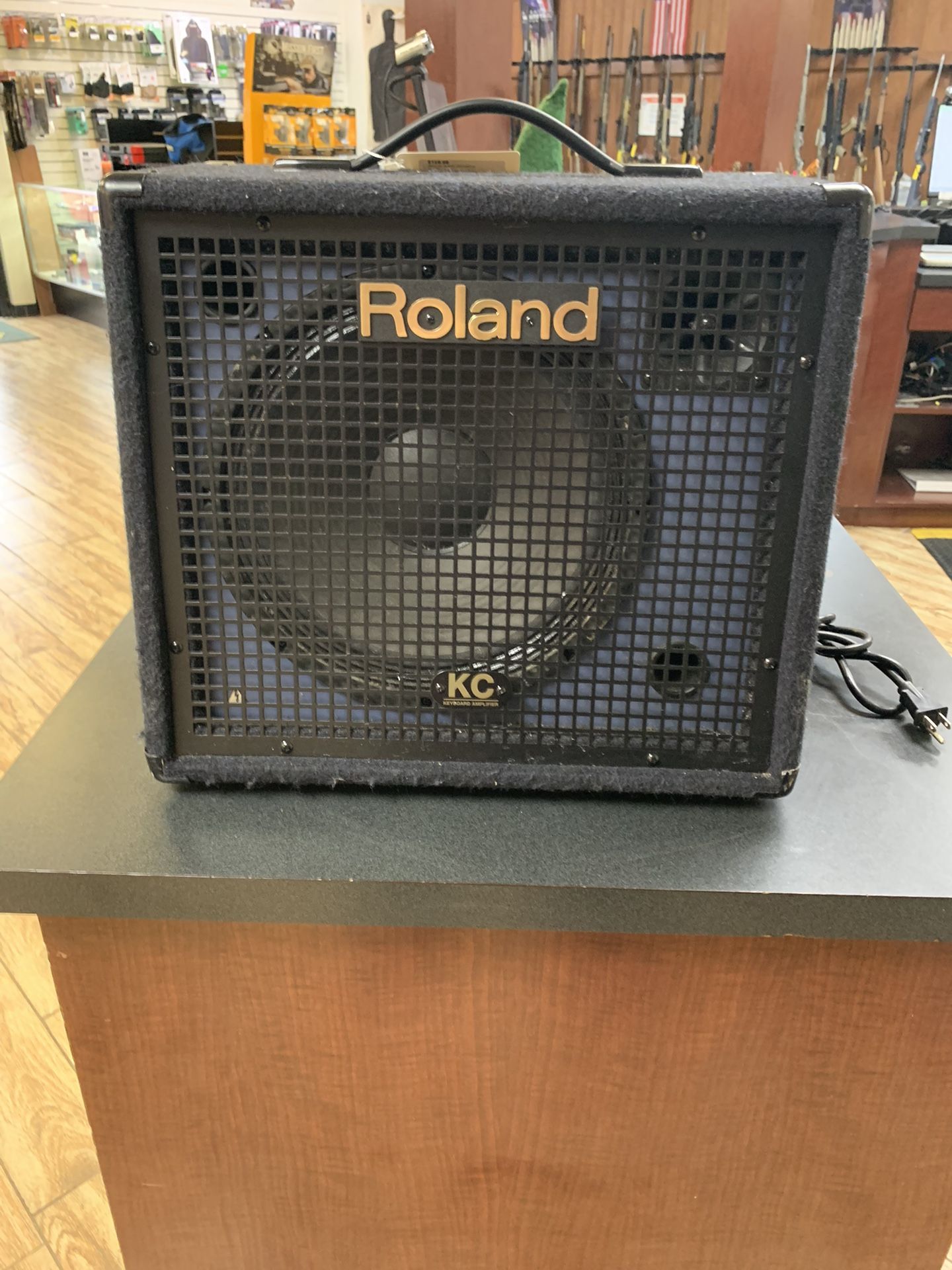Roland KC-150 Keyboard Amplifier