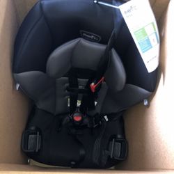 New Evenflo Sonus Convertible car seat 