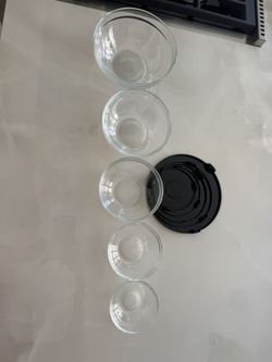 Set of 5 Glass Bowls with Lid - Brand new 
