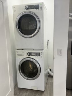 GE Stackable Washer & Gas Dryer Set