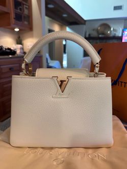 Louis Vuitton Capucines mini
