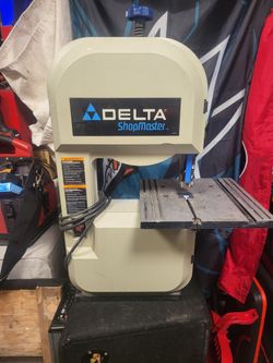Delta Bandsaw Like New Barely Used 