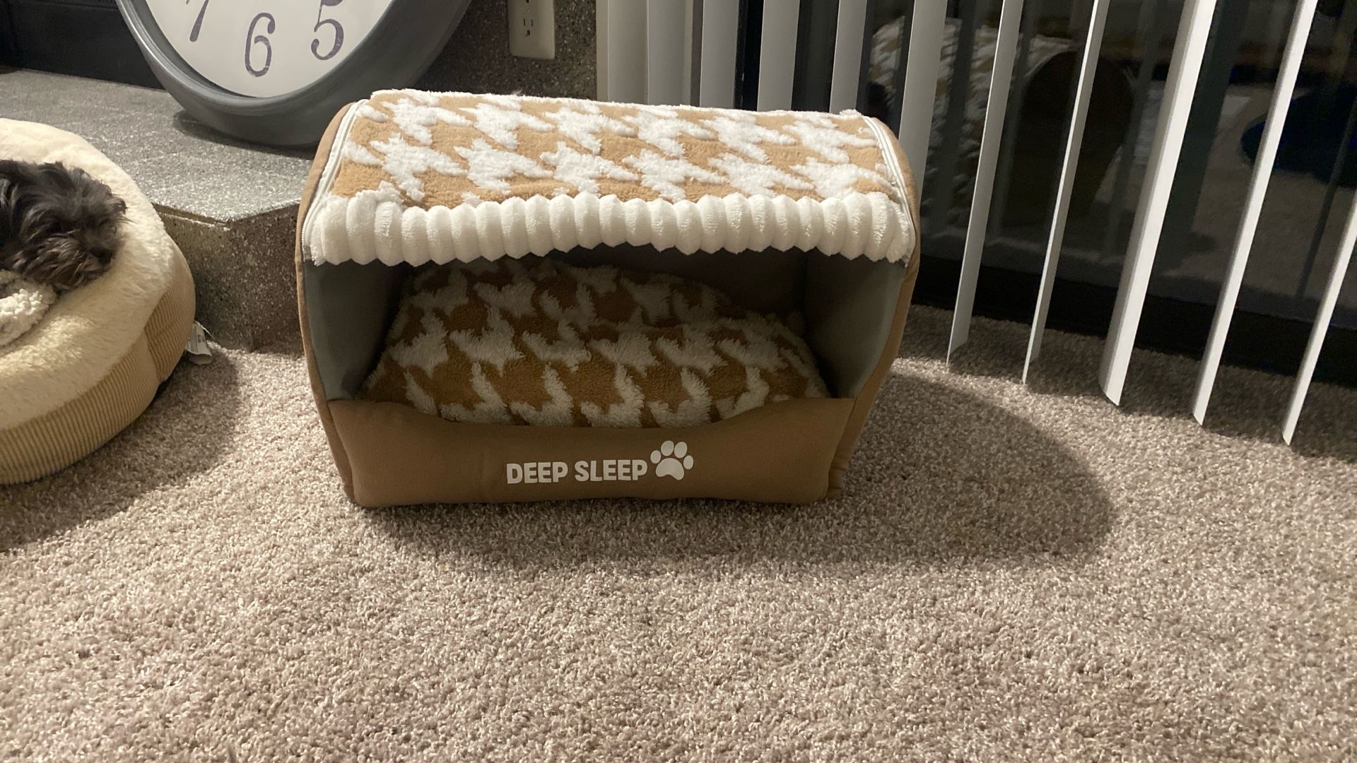 Deep sleep Dog Bed For Small Dog