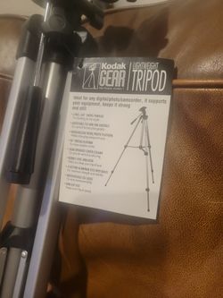 LIGHTWEIGHT TRIPOD