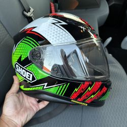 SHOEI MOTORCYCLE HELMET MEDIUM