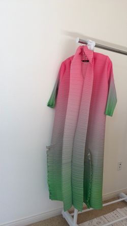 Mid sleeves dress