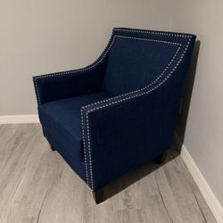Accent Chair 