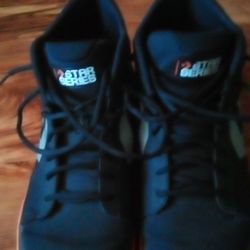 Men's Size 13 Converse Star Series' Basketball Sneakers 
