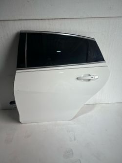 (5058) 16-24 Chevy Chevrolet Malibu Left Rear Door 2016 2017 2018 2019 2020 2021 2022 2023 2024