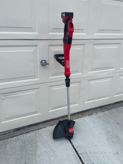 Good Craftsman Electric battery trimmer, New 8 Amp Battery