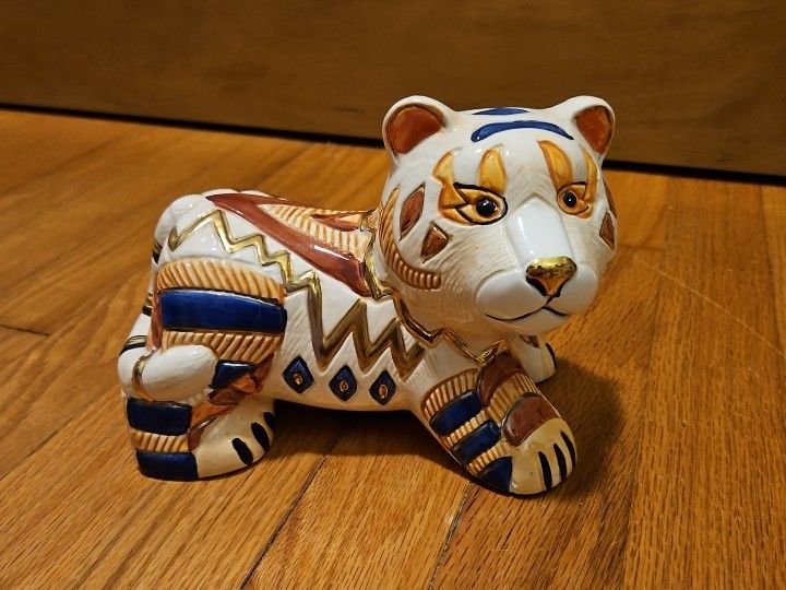Vintage Artesania Rinconada Style Gold Tiger Ceramic Coin Bank Figurine 