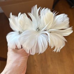 Bridal hairpiece White Feather comb