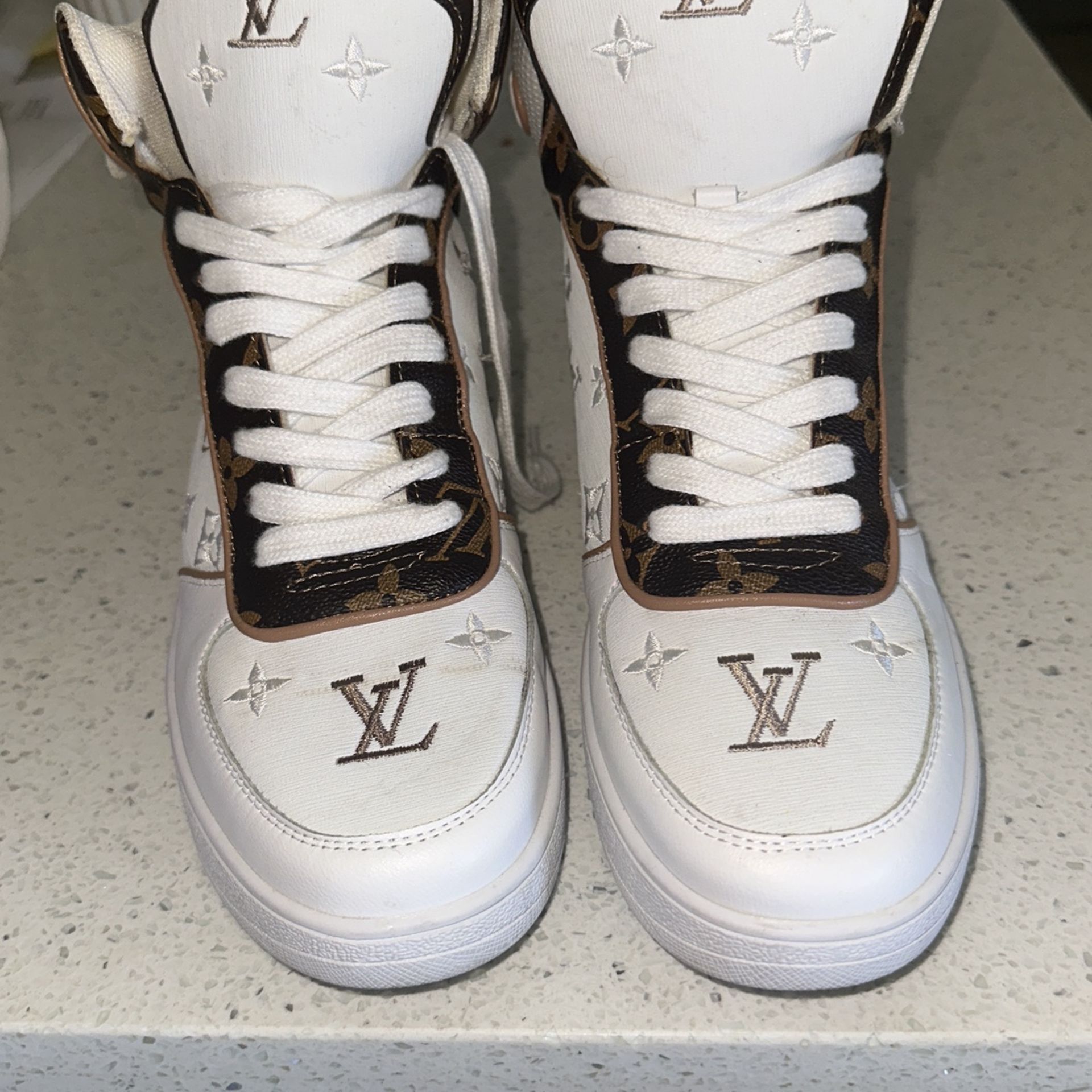 LOUIS VUITTON WMNS 6.5 Boombox High-Top sneakers White