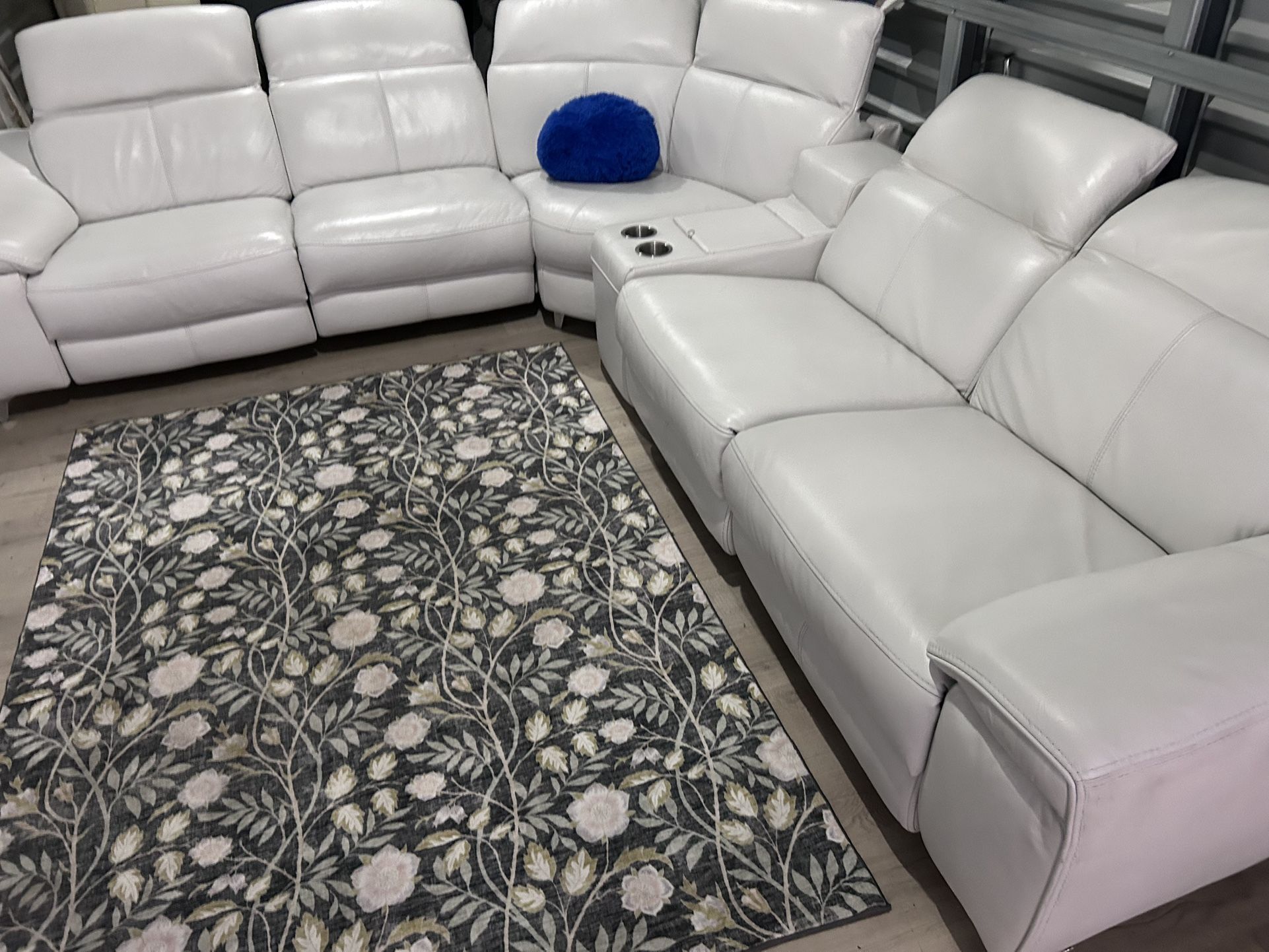 SECTIONAL GENUINE LEATHER RECLINER ELECTRIC WHITE COLOR… DELIVERY SERVICE AVAILABLE ✅💥🚛