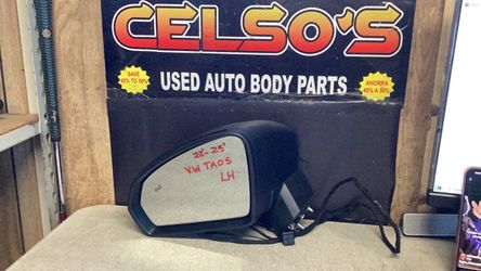 22 25 Volkswagen Taos LH Mirror Blind Spot OEM. Black