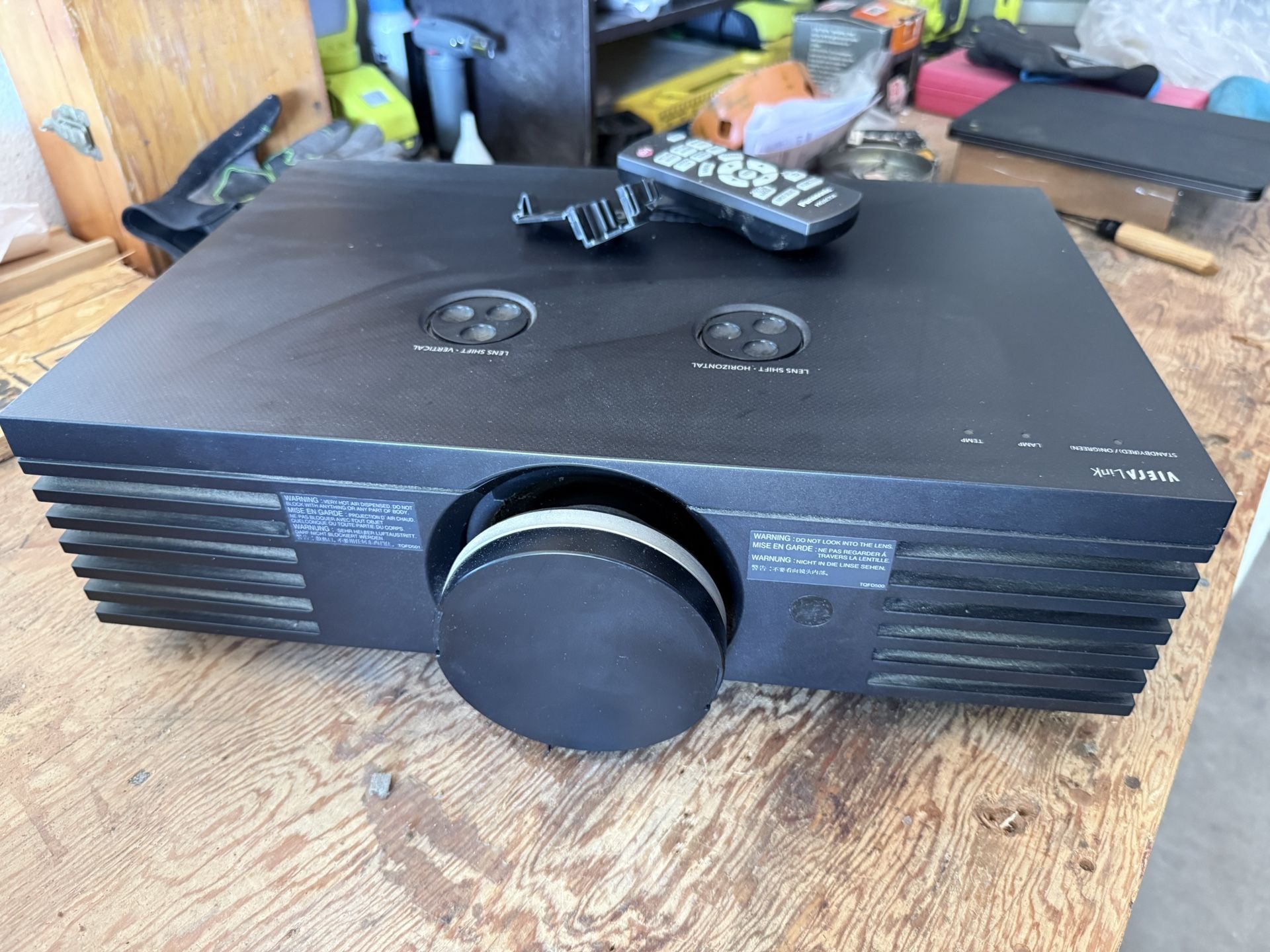 Panasonic Projector PT AE 4000