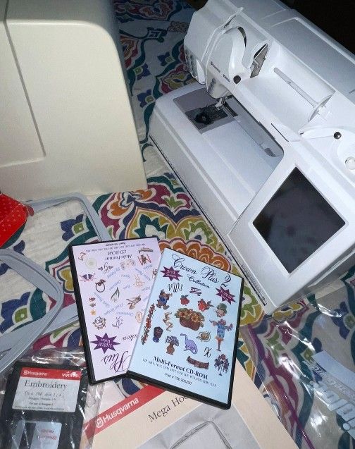 Husqvarna Viking Designer 1 Sewing Machine Type P10