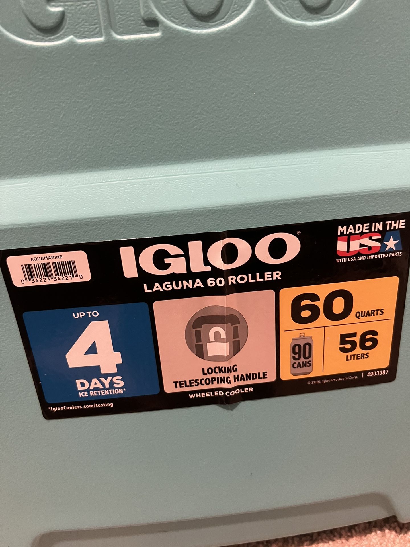 60 Quarter 56liters Coolers With Locking Telescoping Handle 