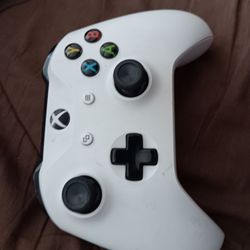 White Xbox One Controller Wireless 