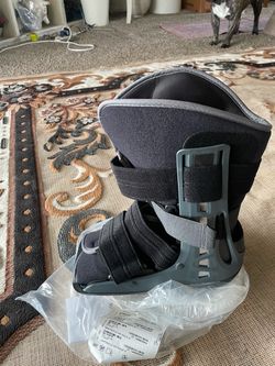 Orthopedic botas