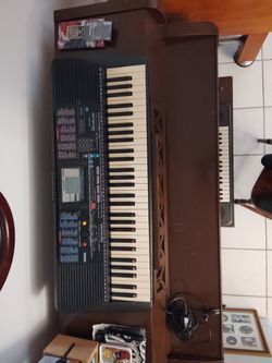 YAMAHA PORTATONE MUSIC KEYBOARD SYNTHESIZER MUSICAL DIGITAL PIANO STAND PRS-220