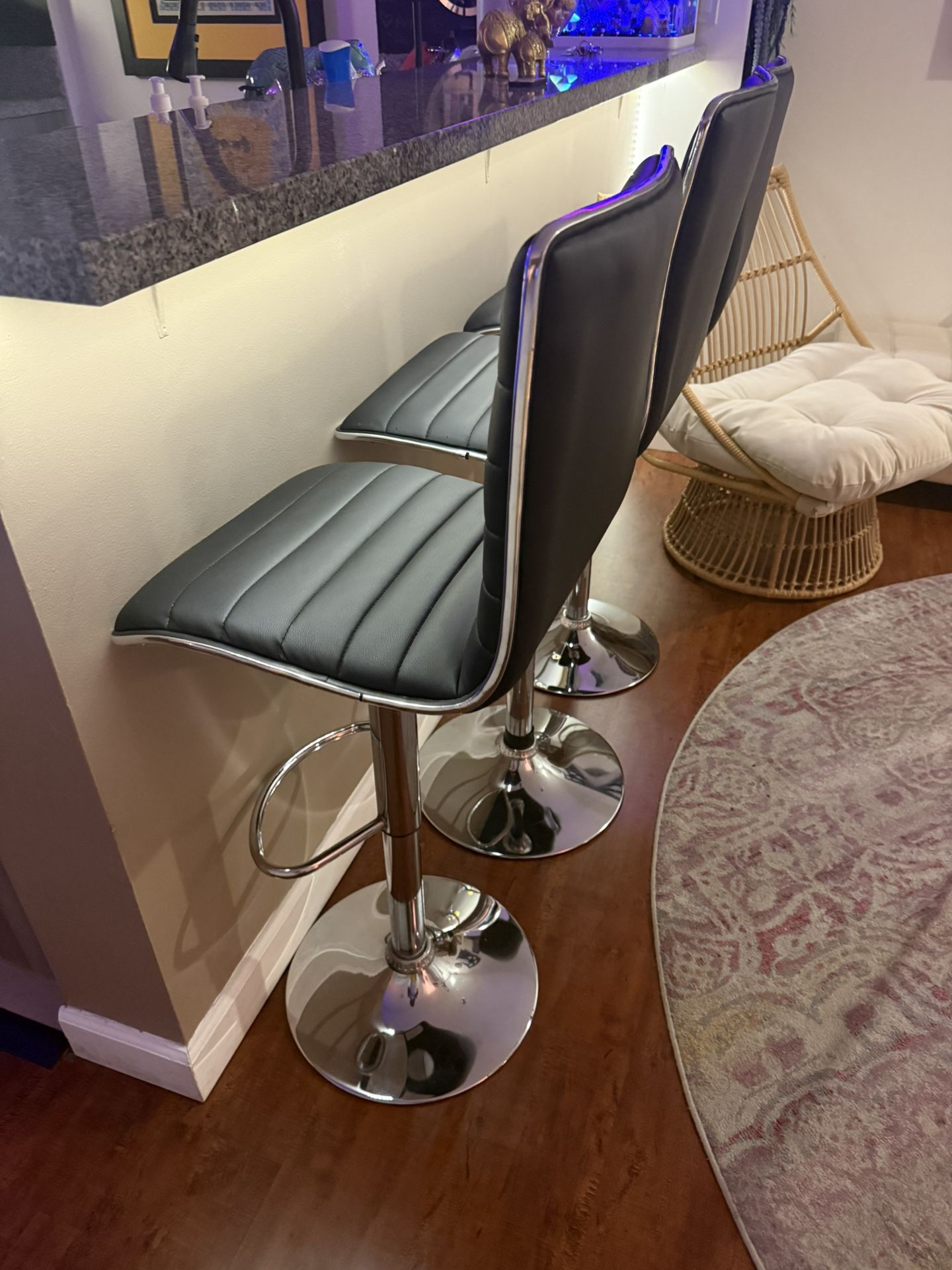 3 Bar Stools