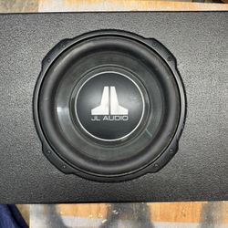 JL Audio 12TW3-D4 In Custom Box