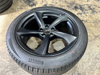 (1) SINGLE - OEM Tesla Model Y Crossflow rim Pirelli AS 255/45/19 99%
