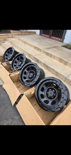 20" Xd Series rims 20x10 -18mm offset