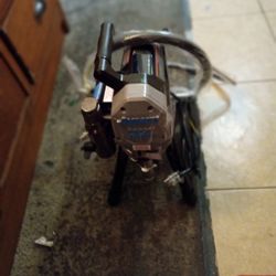 Avanti Airless Sprayer MAX-821 Brand New Never Used $600.00 For All Painting Houses,Barns,s 
