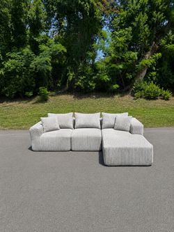 Light Gray Sectional Couch / Sofa [FREE Delivery]