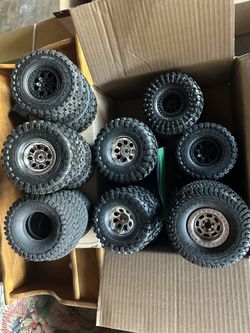 7 Sets New RC Truck Wheel And Tires 2.2 Traxxas, Vanquish, Axial,