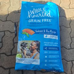 Wholehearted 25lbs Salmon & Pea
