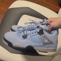 Jordan 4 Retro University Blue