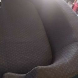 Deluxe Pull Out Bed Couch  Good Condition, Beautiful 