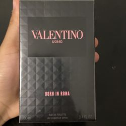 Valentino Uoma Born In Roma EDT