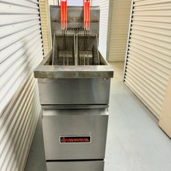 2 Commerical Fryers 