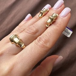 Elegant 18k gold Earrings And Ring Set