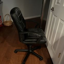 Padded Office Chair With Height Adjustment 
