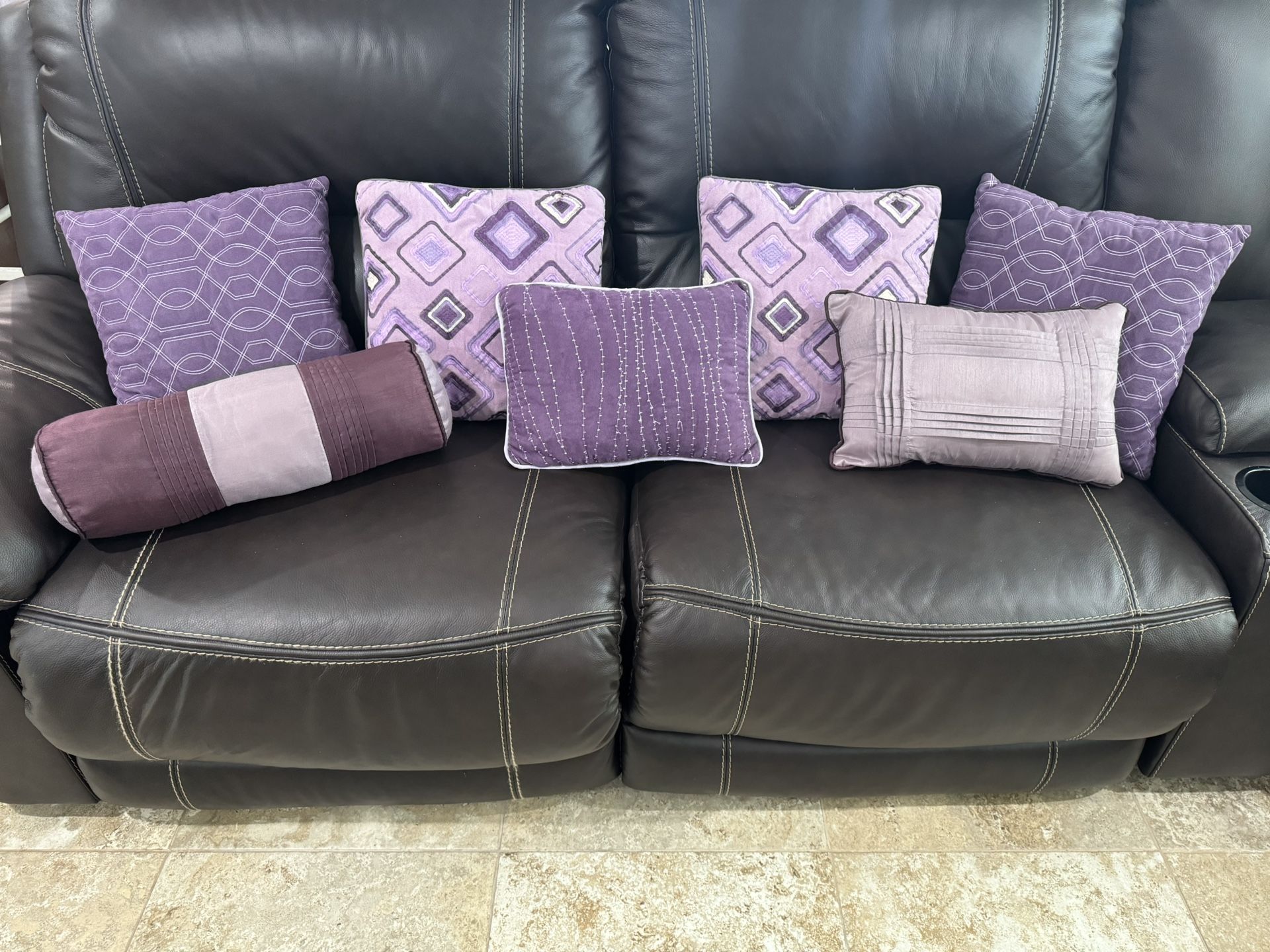 7 Purple Throw Pillows (New) LOCATION: NEW PORT RICHEY