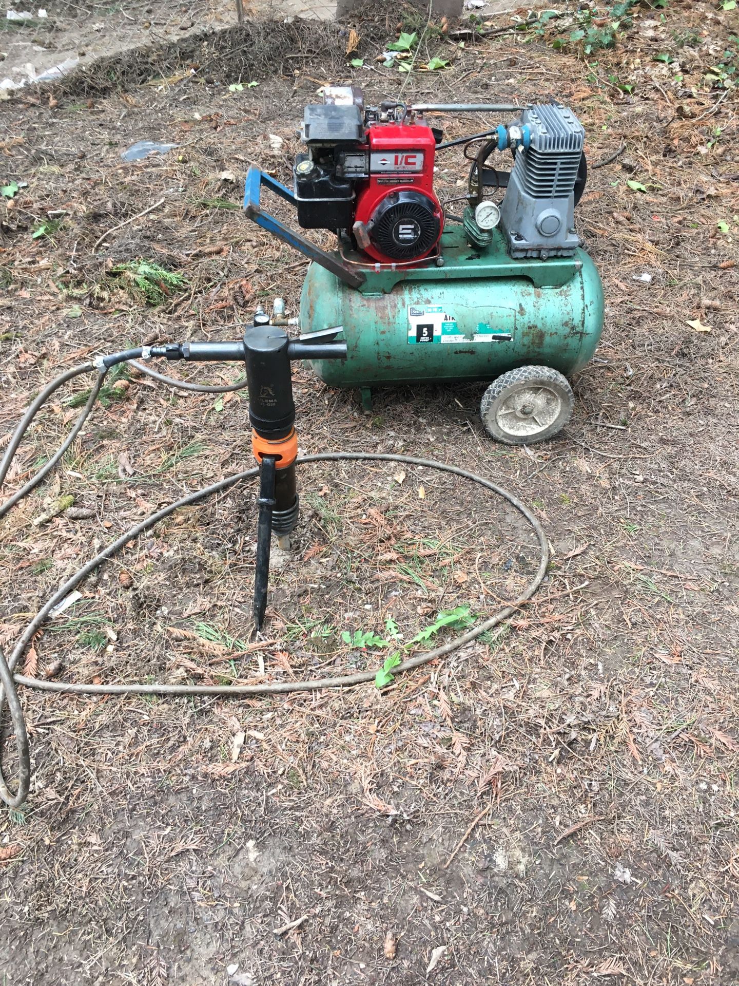 Gasoline Air Compressor Jackhammer Set Up for Sale in Milton, WA OfferUp