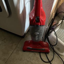 Dirt Devil Vacuum