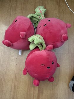Beet plushie set of 3