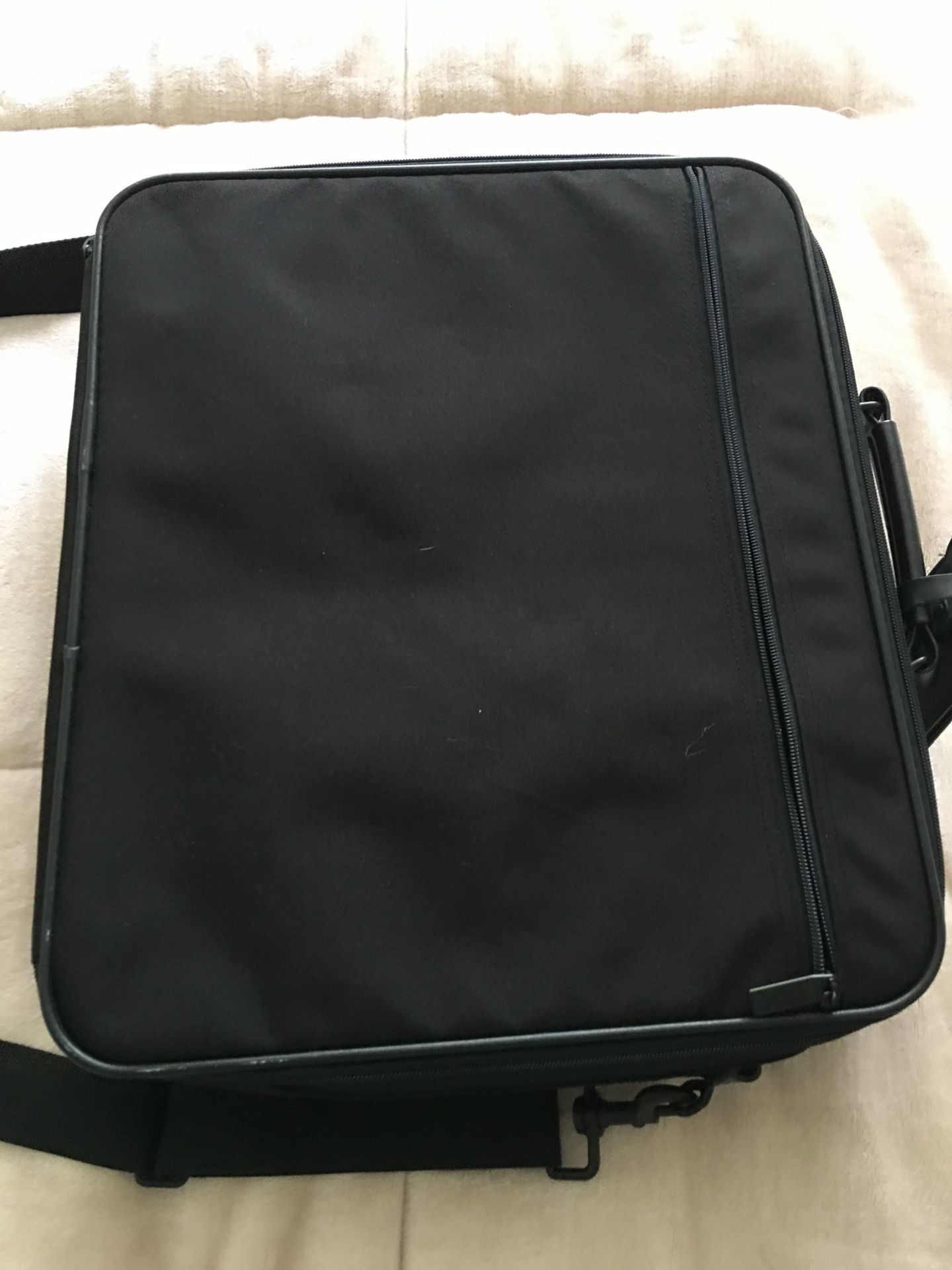 IBM computer case – like new!