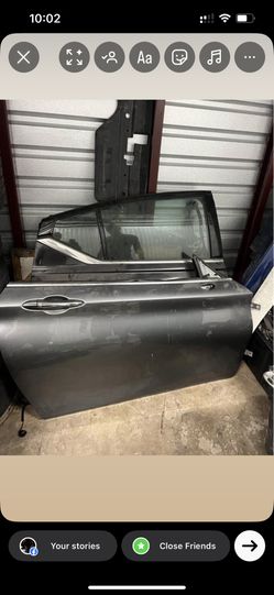 Q60 Passenger Door 