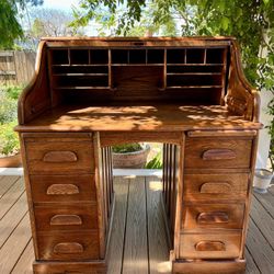 Early 1900s Roll Top Desk