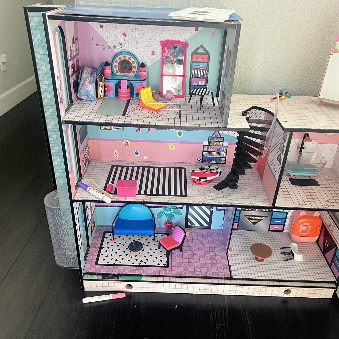 Lol Doll House Offer for Sale in Turlock CA OfferUp