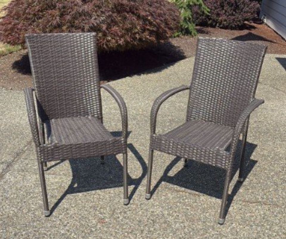 2 Wicker/Rattan Outdoor Chairs (with Cushions)
