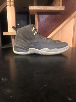 Jordan 12s dark grey size 10.5